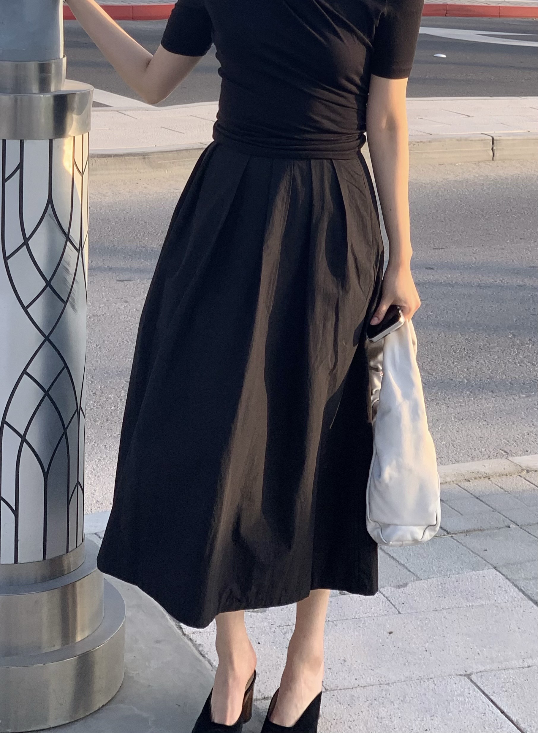 [3/22 예약 배송] Padded Pleats Skirt (black)